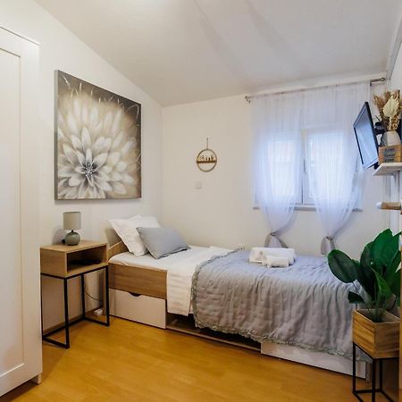 Apartman Marioeta Kaštel Stari Dış mekan fotoğraf