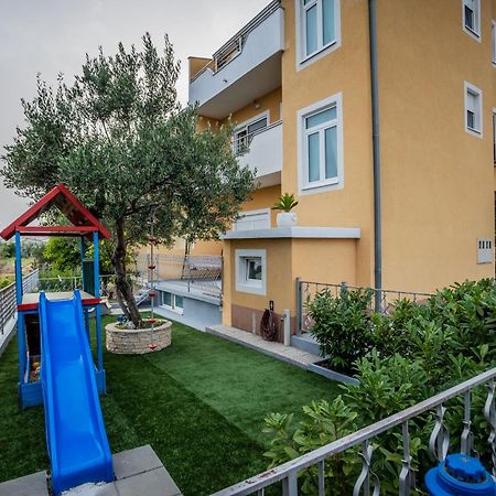 Apartman Marioeta Kaštel Stari Dış mekan fotoğraf